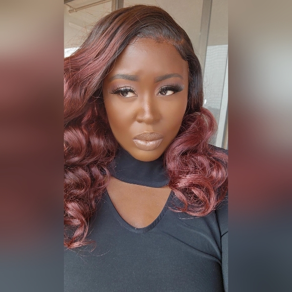 💯Very gently worn 13x4 Lace Frontal Burgundy Body Wave Wig in 20 inches ✨️ - Picture 5 of 8